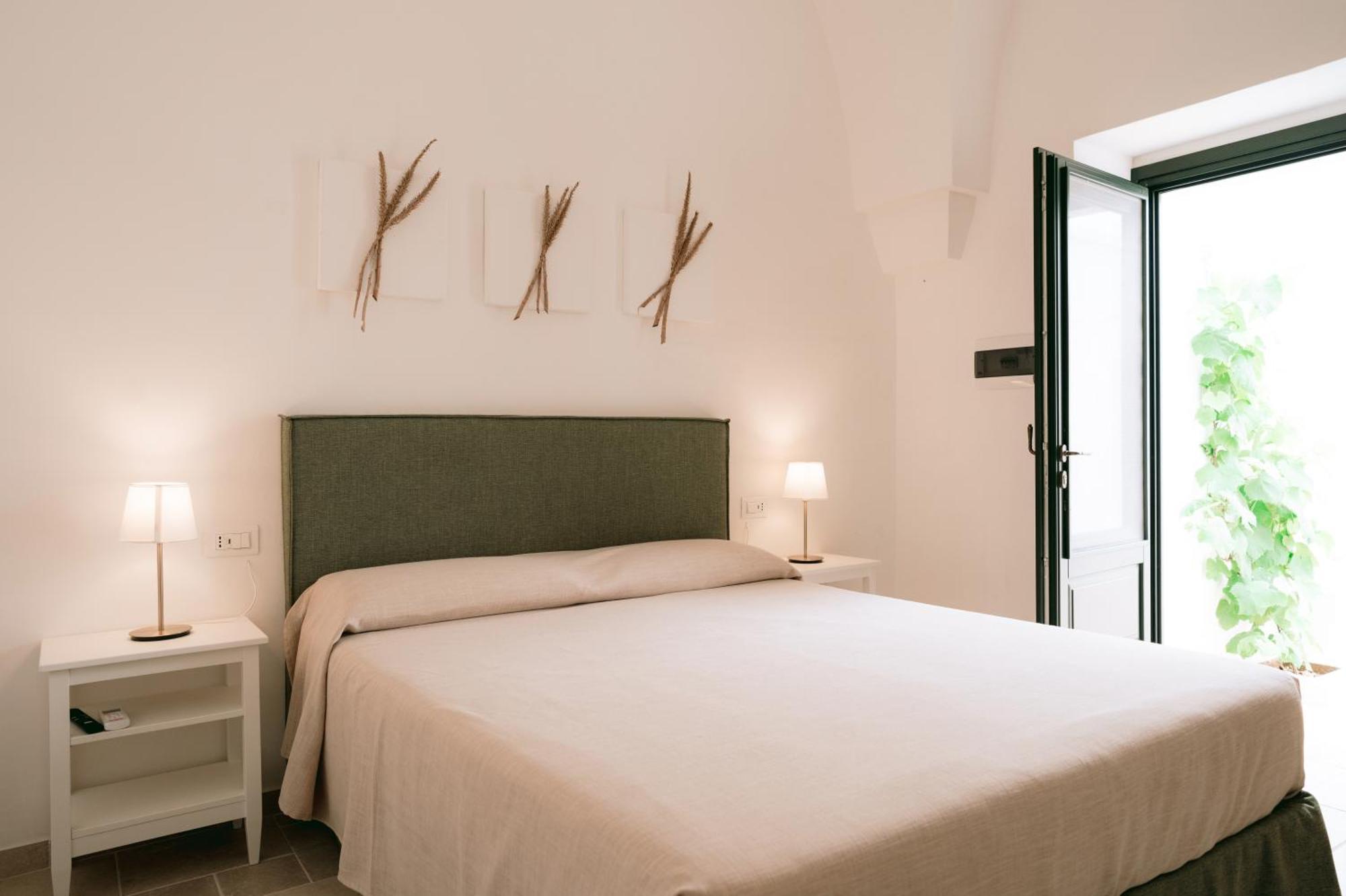 Oltre Gli Ulivi Bed & Breakfast Ostuni Exterior photo
