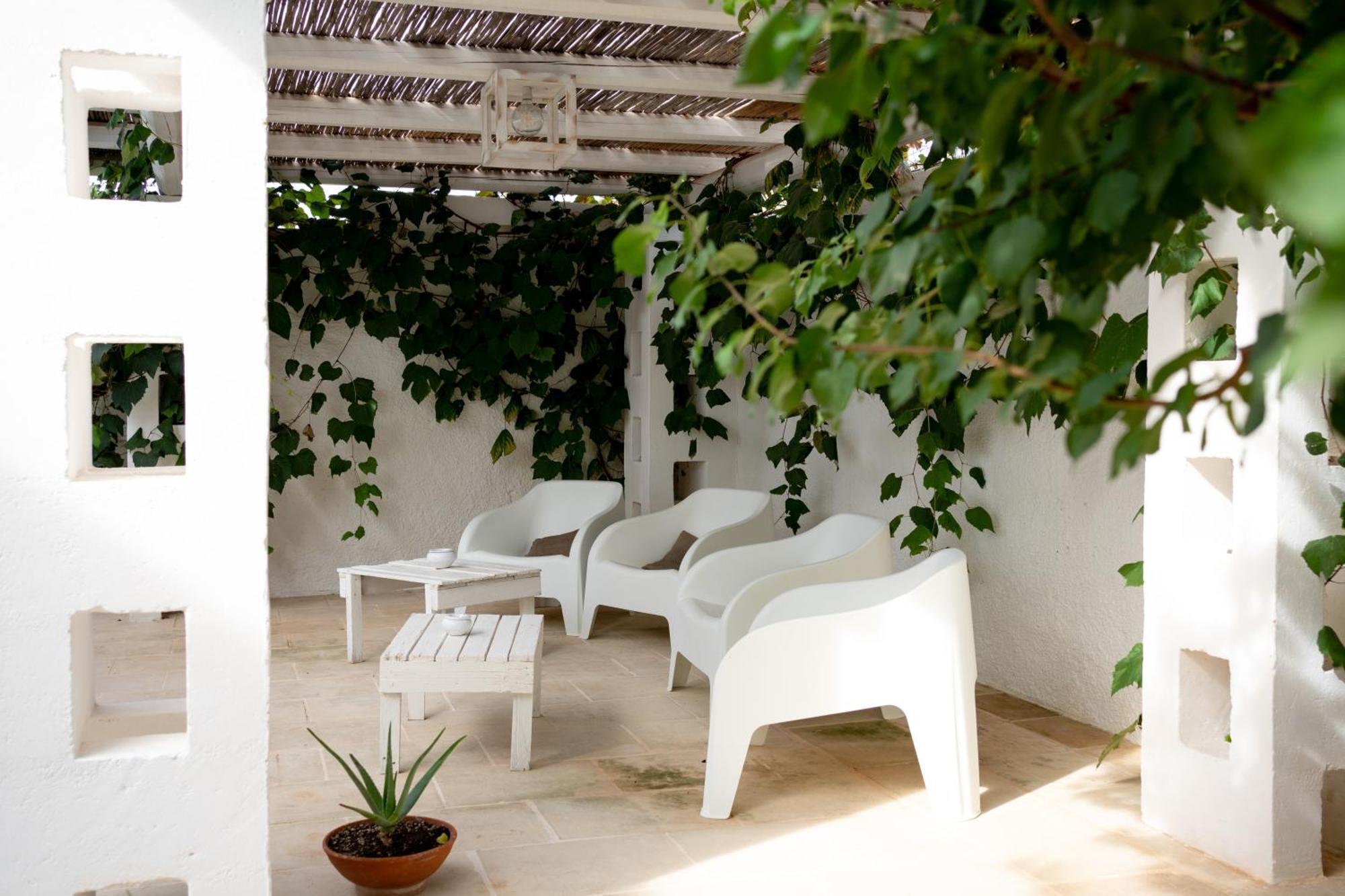 Oltre Gli Ulivi Bed & Breakfast Ostuni Exterior photo