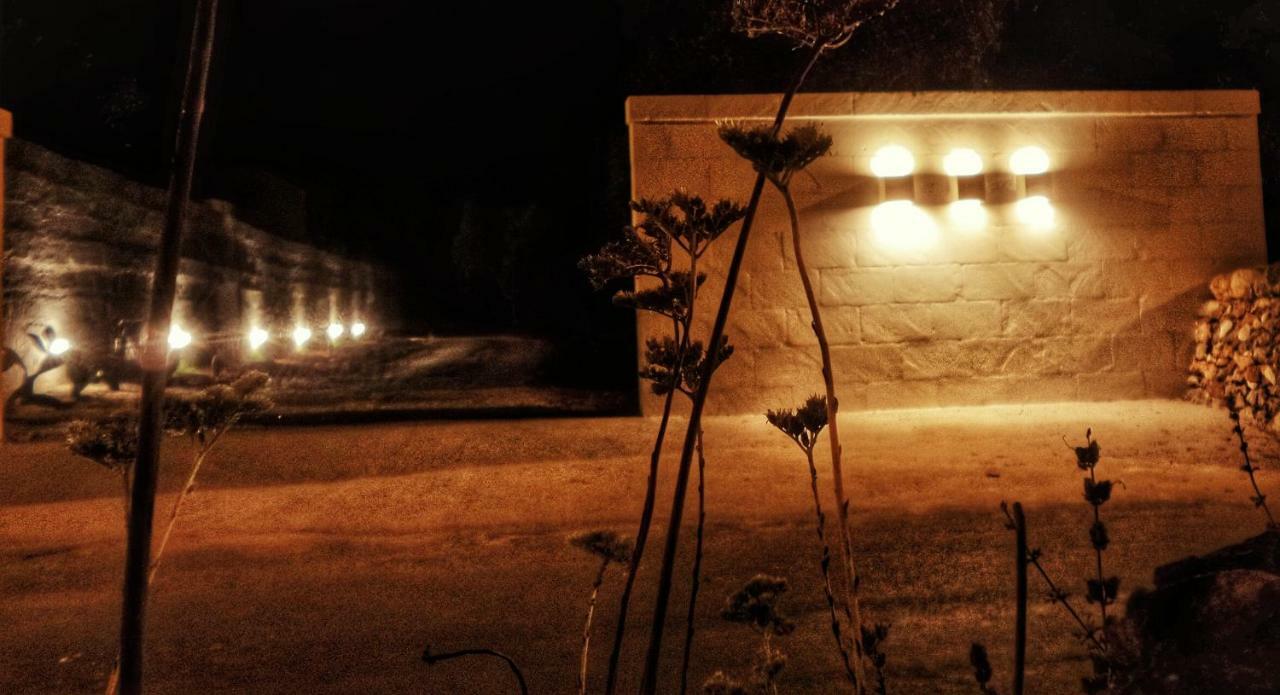Oltre Gli Ulivi Bed & Breakfast Ostuni Exterior photo